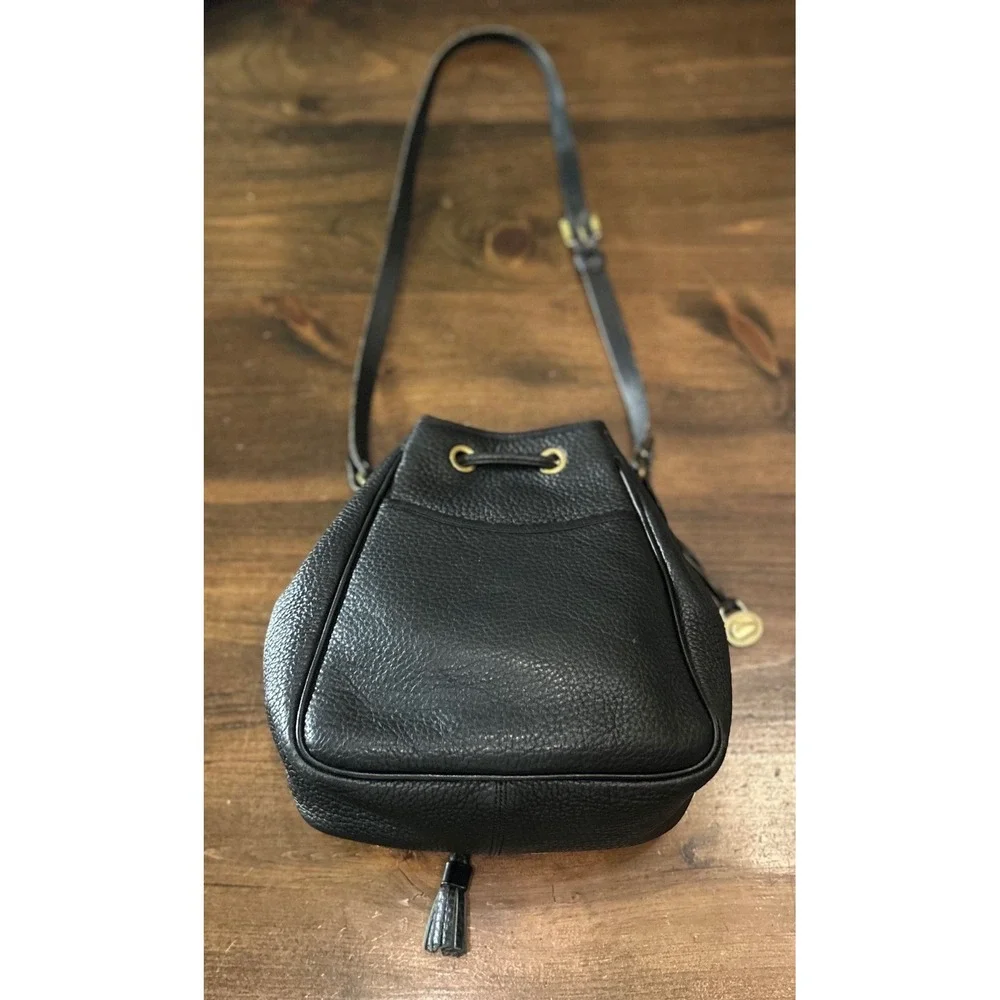 Vintage Dooney & Bourke Bucket Bag Black Pebbled Leather Tassel USA Classic
